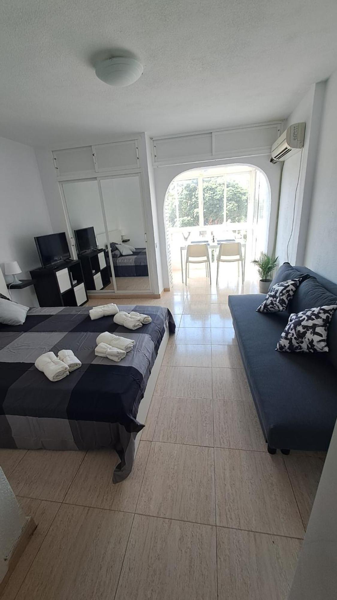 Minerva Holiday Benalmádena Exteriör bild